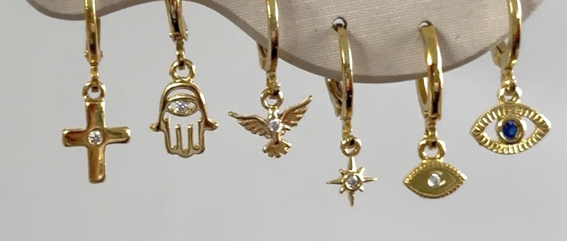 Procurando um fornecedor de bijuterias atacado confiável? Veja como escolher o ideal para sua revenda e conheça as vantagens da Dayanne Bijoux