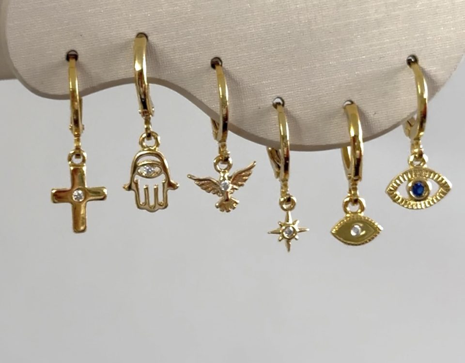 Procurando um fornecedor de bijuterias atacado confiável? Veja como escolher o ideal para sua revenda e conheça as vantagens da Dayanne Bijoux